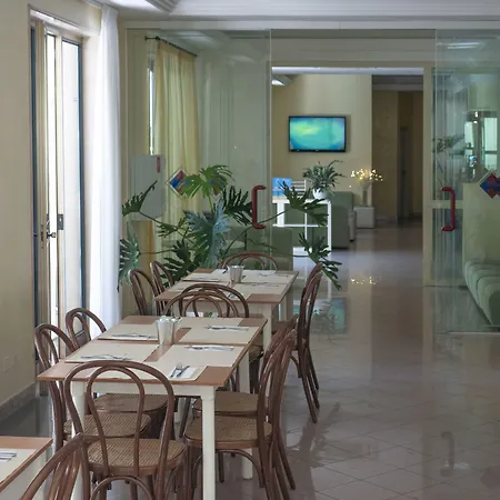 Montecarlo 3* רימיני