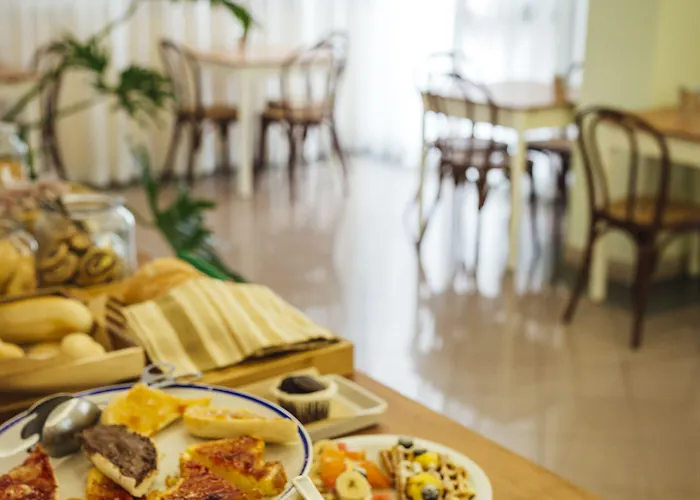 Montecarlo מלון 3*