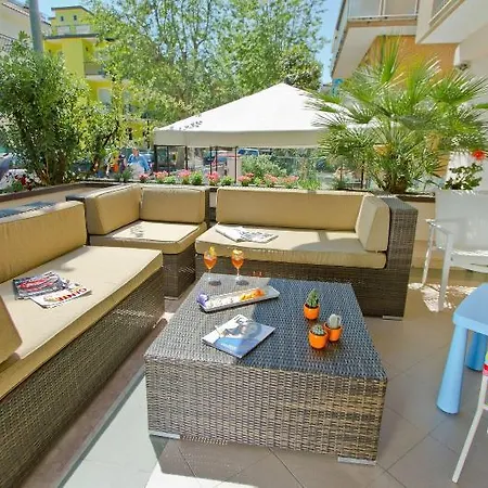 Montecarlo Hotel 3*