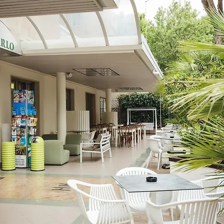 Hotel Montecarlo