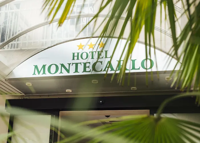 ホテル Montecarlo リミニ