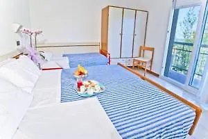 Hotell Montecarlo Rimini