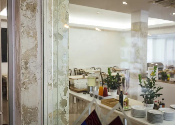 Montecarlo Hotell 3*